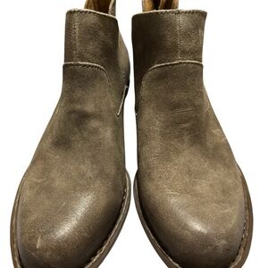Born Women’s 8M Leather Ankle Boots Distressed Brown Zip Back NWOB
